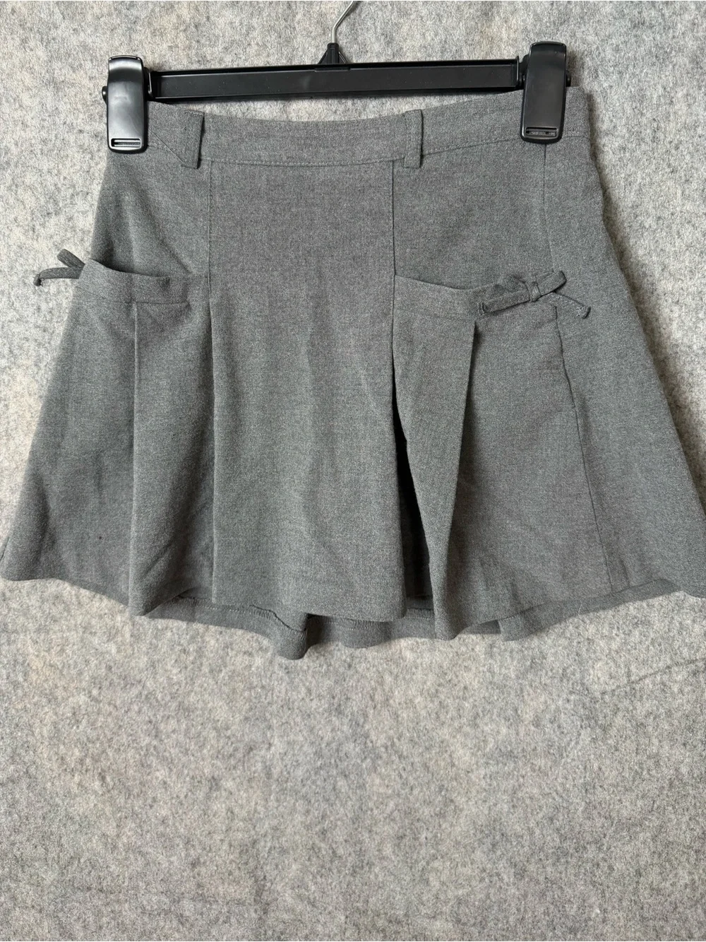 Zara Girls 11-12 Box Pleat Skirt with bows interior shorts Gray